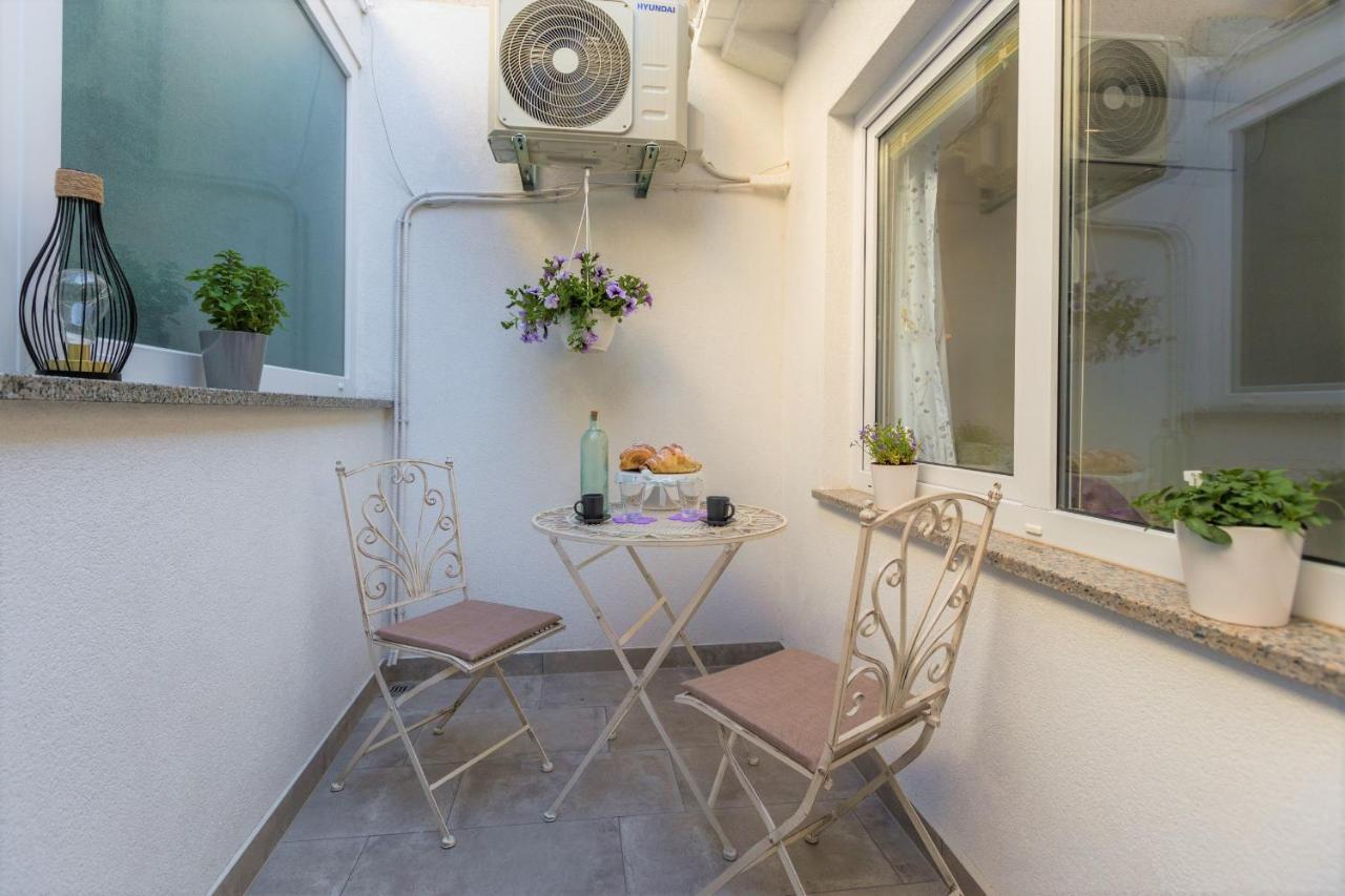 Apartment Lacea Pula Bagian luar foto
